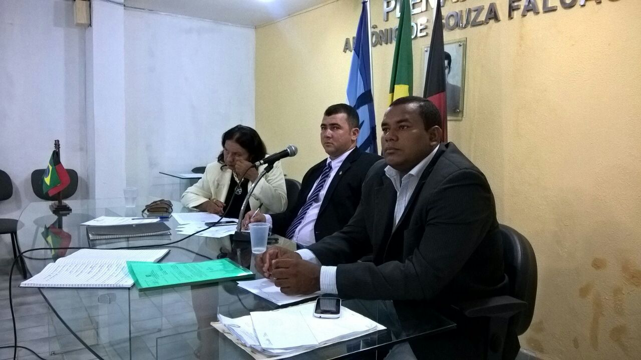 Câmara de Lucena promove sessão para solucionar problemas que afeta o município. 